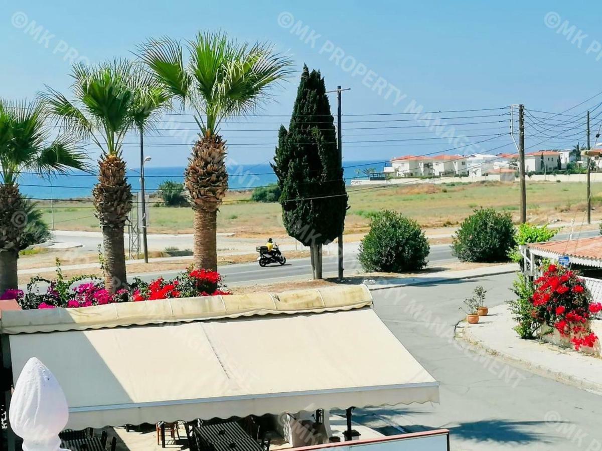 Lysia Sea-View Apartment Larnaca Exterior photo